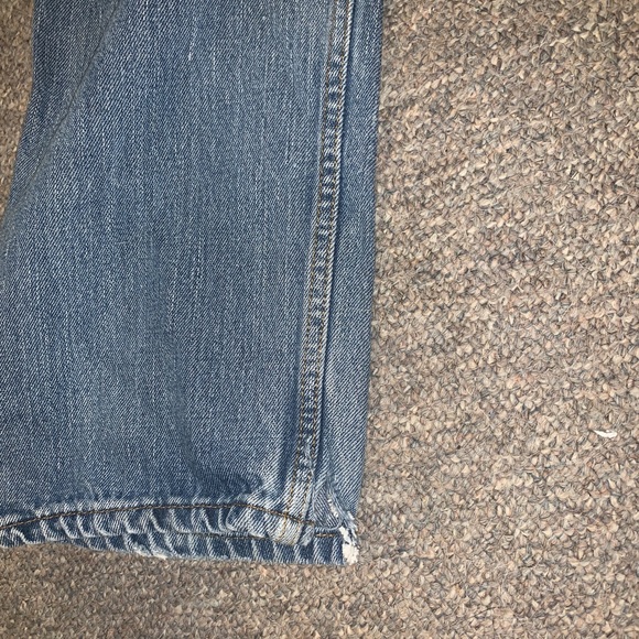 Men’s Levi Jeans - Picture 4 of 5